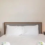 Holiday home 20 Hazelnut Grove Spacious Contemporary 2-bed House In - Pass The Keys