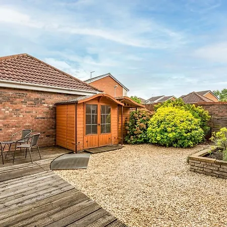20 Hazelnut Grove Spacious Contemporary 2-bed House In - Pass The Keys York