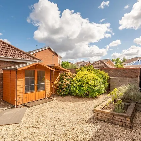 20 Hazelnut Grove Spacious Contemporary 2-bed House In - Pass The Keys 度假居 *