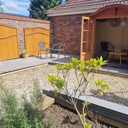 20 Hazelnut Grove Spacious Contemporary 2-bed House In - Pass The Keys * York