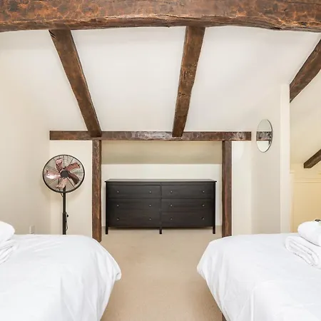 20 Hazelnut Grove Spacious Contemporary 2-bed House In - Pass The Keys 別荘 *