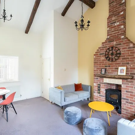 別荘 20 Hazelnut Grove Spacious Contemporary 2-bed House In - Pass The Keys