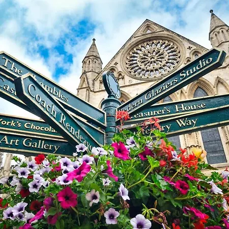 別荘 20 Hazelnut Grove Spacious Contemporary 2-bed House In - Pass The Keys *