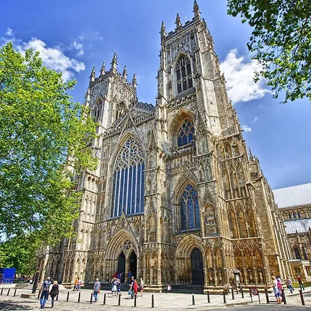 Дом отдыха 20 Hazelnut Grove Spacious Contemporary 2-bed House In - Pass The Keys